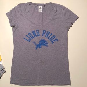 PINK Detroit Lions T shirt